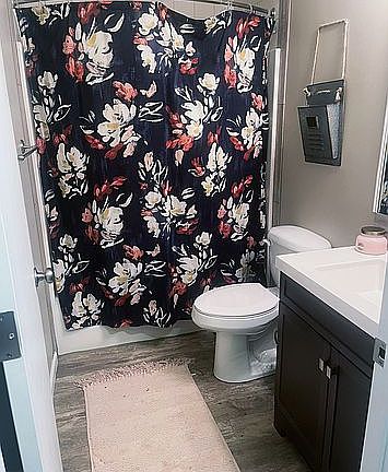 3rd image of 156 Navajo Dr