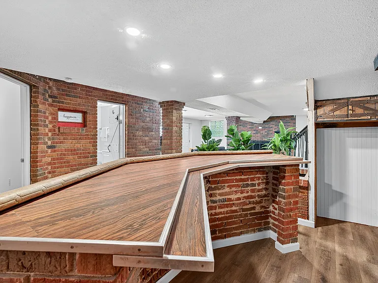 2544 Spring Forest Rd — Photo 38