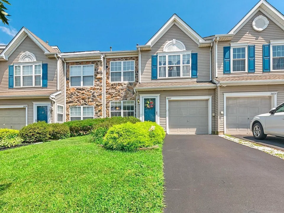 2607 Virginia Ln