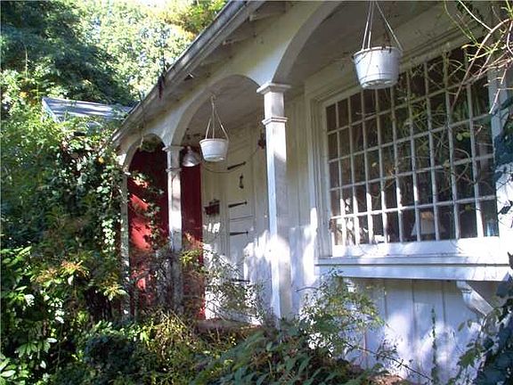 5th image of 6 Willow Pl