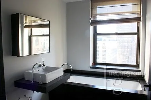 Rented by Hecht Group | media 20