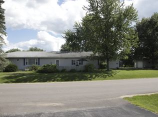 1864 Suzy St, Sandwich, IL 60548