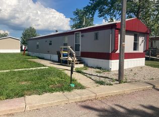 805 Eastmoor Dr, Bluffton, IN 46714