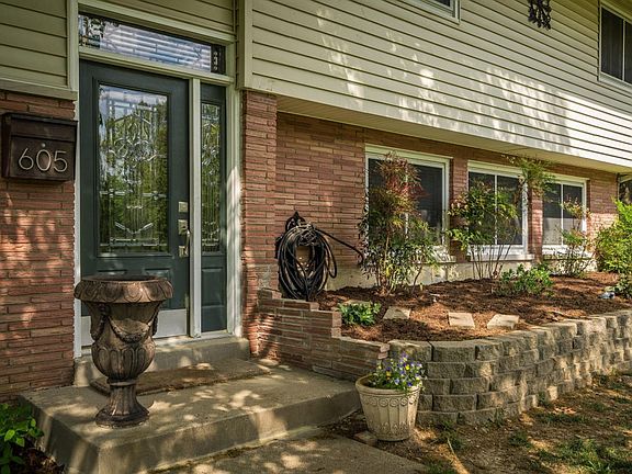 605 Wilderness Rd-04