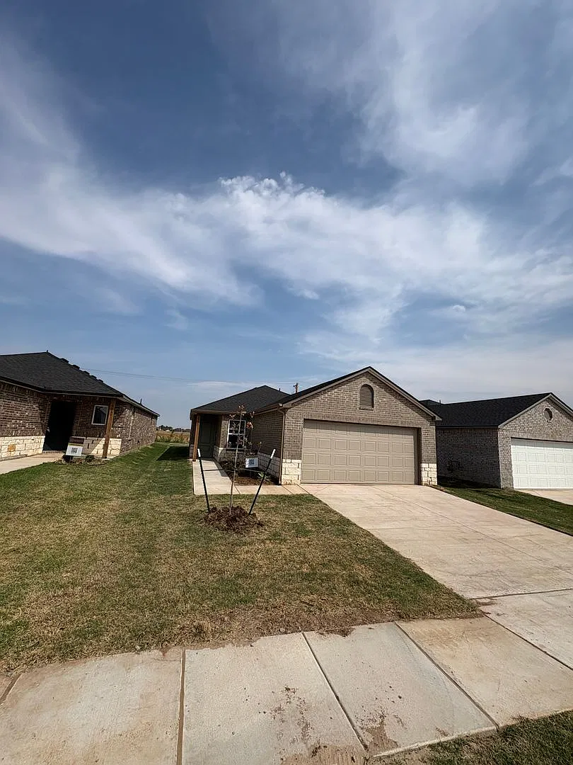 Treat Yourself! $99 First Month's Rent | Brand-New Spacious 3-Bedroom, 2 Bathroom Home — Photo 2