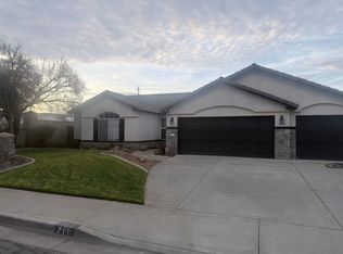 711 Northstar Dr, Hanford, CA 93230
