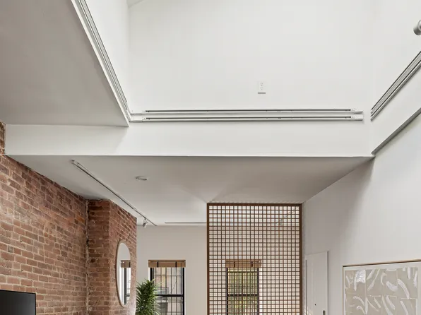 351 West 53rd Street image 6 of 10