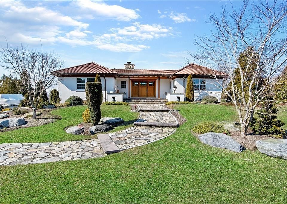 2nd image of 24 Marine Dr