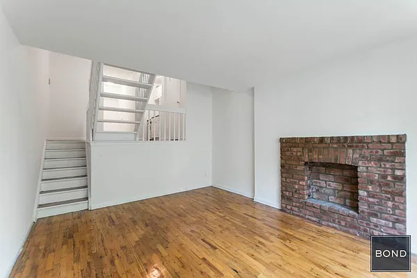 Rented by Bond New York | media 17