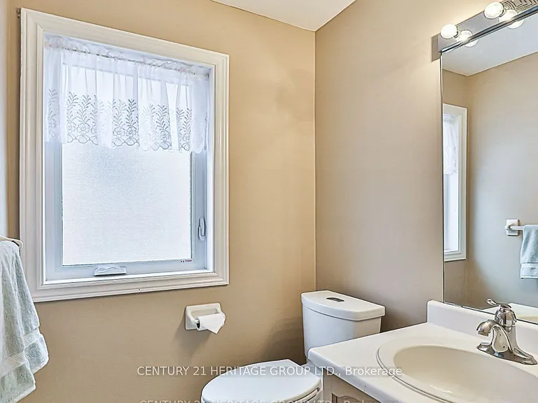 162 Widdifield Ave — Photo 12