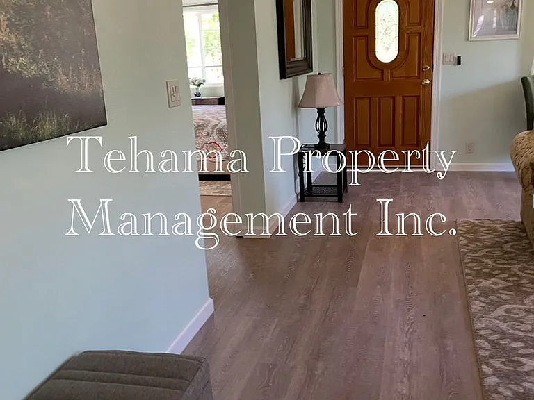 23353 Hamilton Ave — Photo 5