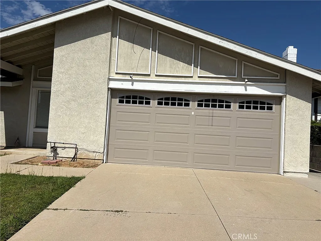 4 bed, 1742 sqft, $3,850 — Photo 3
