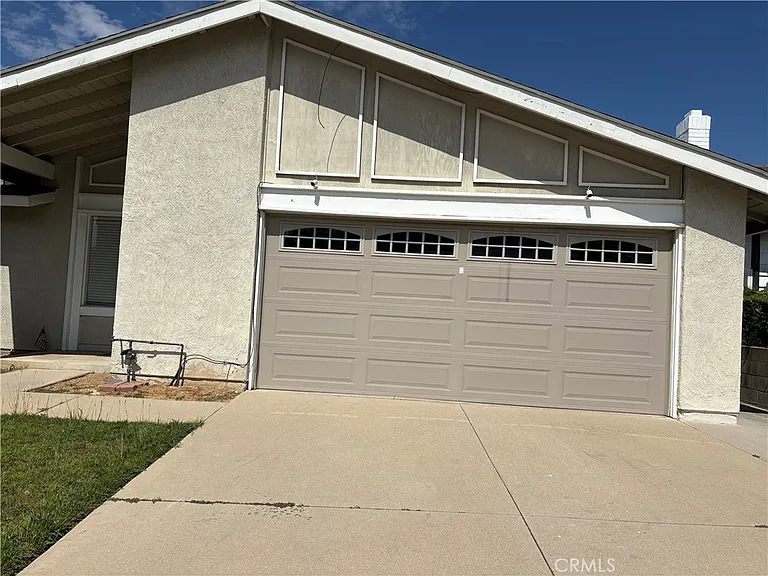 2160 Nadula Dr — Photo 3