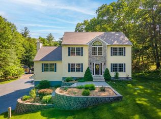 27 Breakneck Rd, Hudson, NH 03051