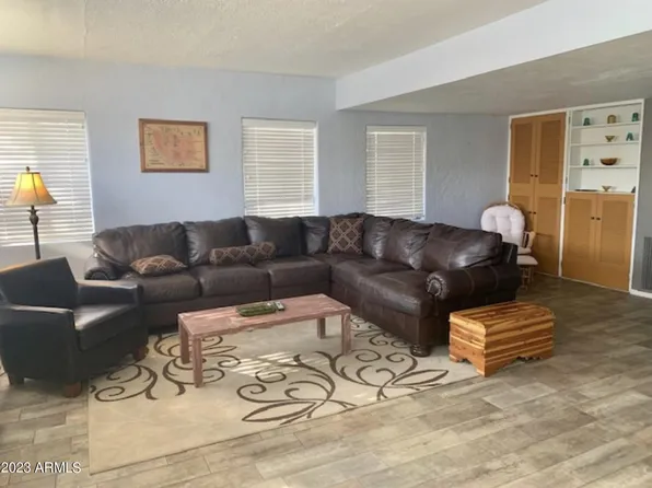 877 E Sycamore St #A, Globe, AZ 85501