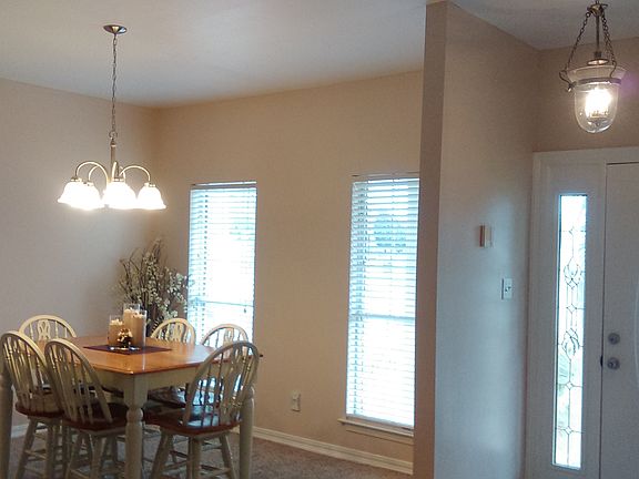 Formal Dining/ Foyer