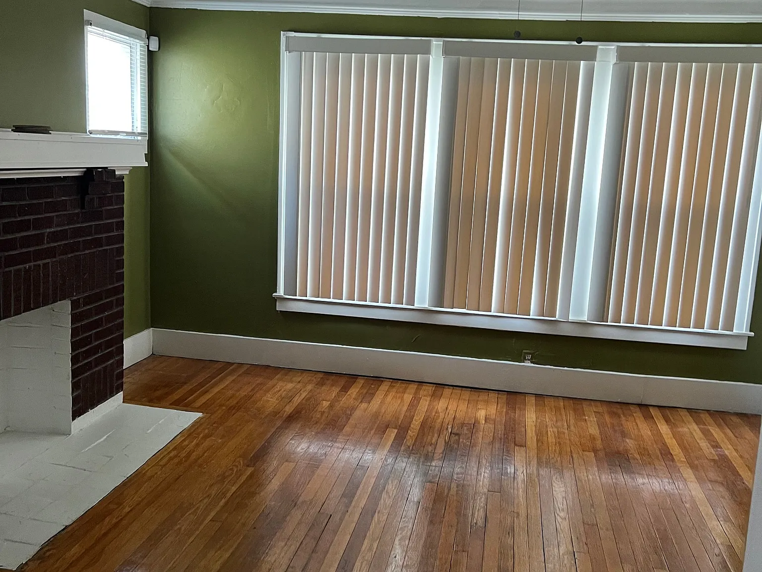 2 bed, 1.0 bath, 1100 sqft, $1,250 — Photo 3