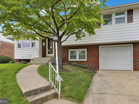 2nd image of 26 Wingert Rd