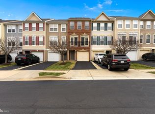 15597 John Diskin Cir, Woodbridge, VA 22191