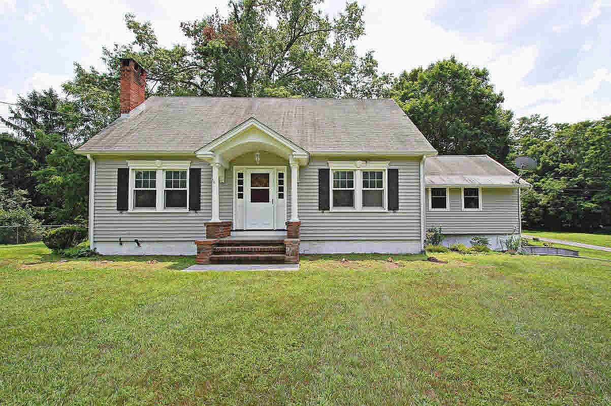 237 Vassar Rd, Poughkeepsie, NY 12603 Zillow