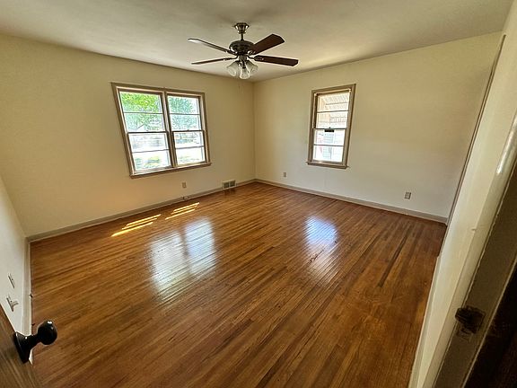 4th image of 73 Faircrest Dr