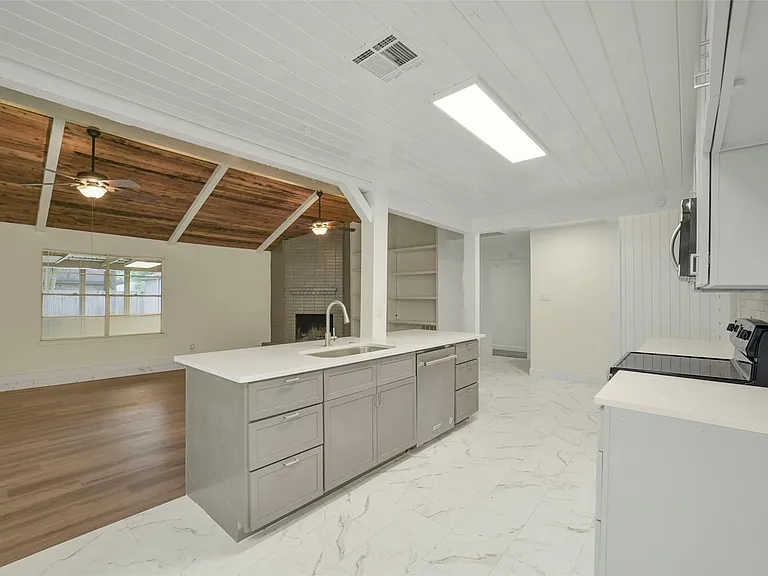 23122 Whispering Willow Dr — Photo 13