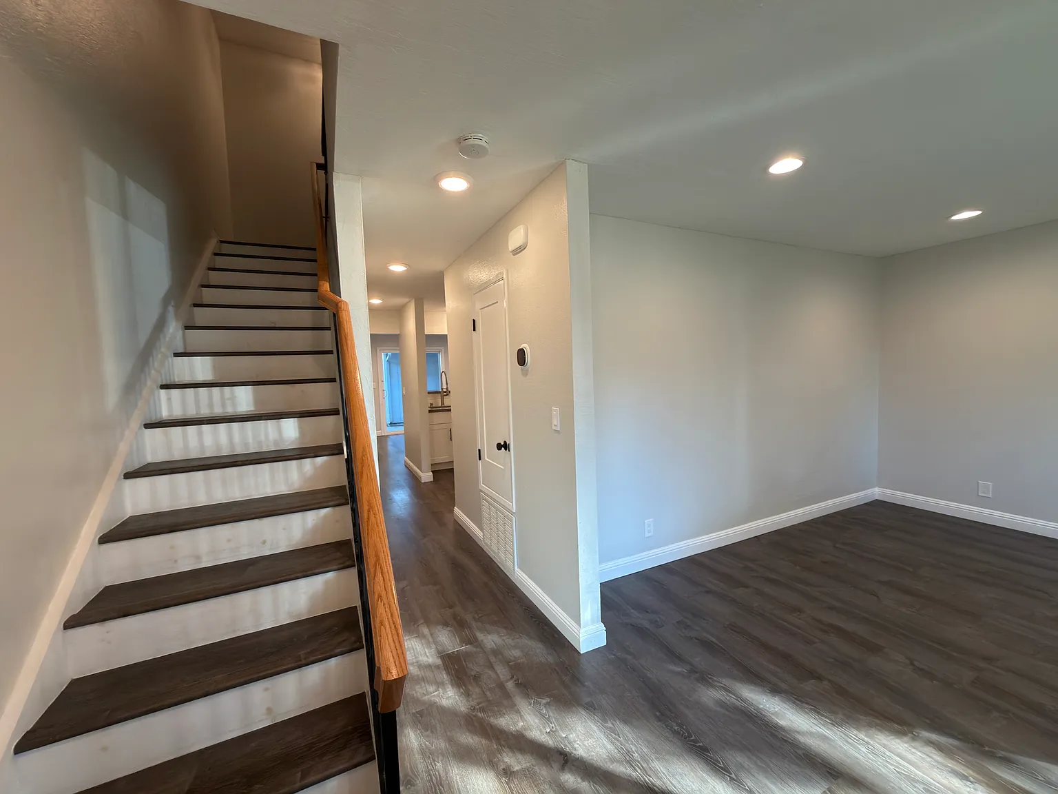 3 bed, 2.5 bath, 1576 sqft, $3,500 — Photo 3