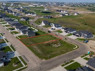 3907 Herd Pl, Bismarck, ND 58503