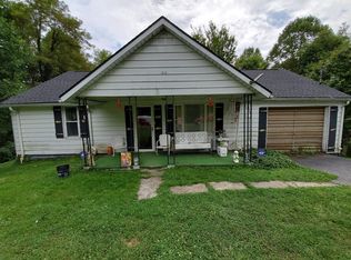 1314 Bearwallow Rd, Jewell Ridge, VA 24622
