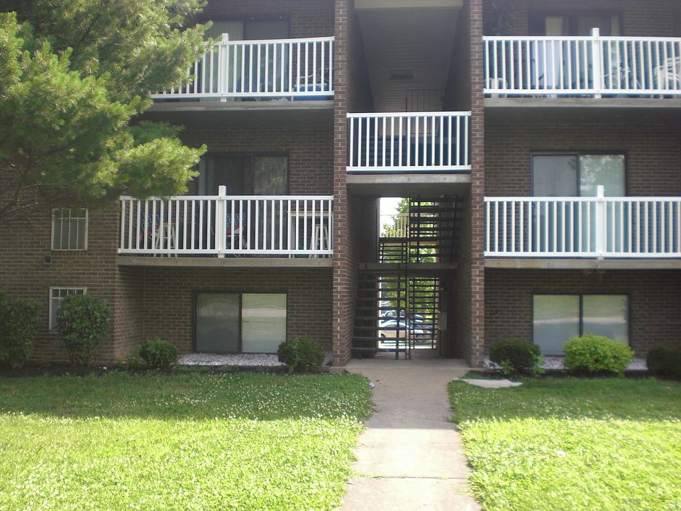 1st image of 535 Greenfield Ln