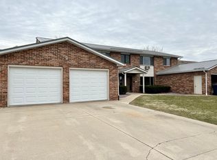 443 Farnham St #1, Marshall, WI 53559