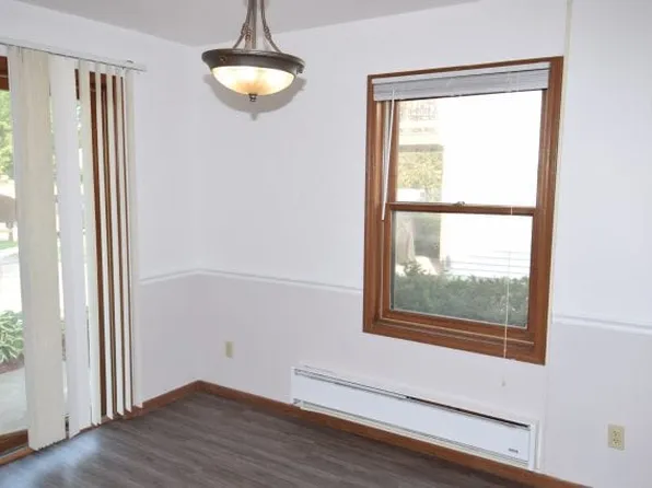 1237 Sunfield St #2, Sun Prairie, WI 53590