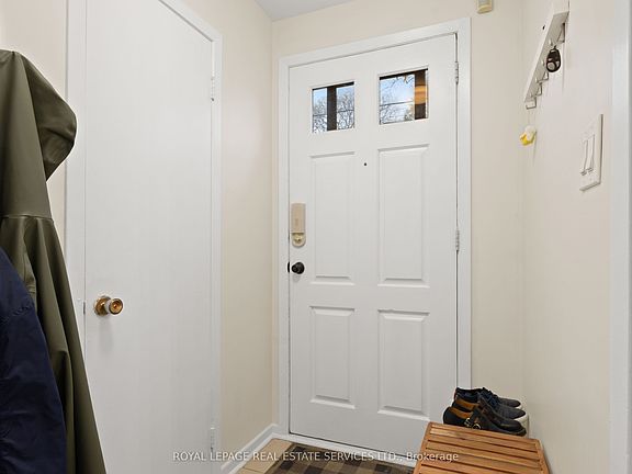 2nd image of 1129 Mount Pleasant Rd