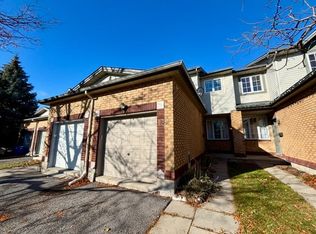 1081 Ballantyne Dr, Ottawa, ON K4A4C7