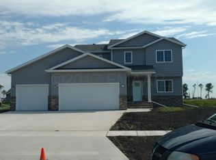 2415 Harbor Ln W, West Fargo, ND 58078