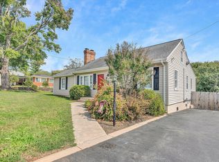 5709 Hollins Rd, Roanoke, VA 24019