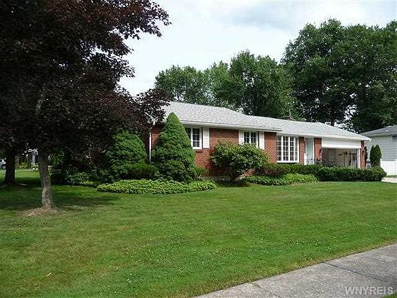 2nd image of 127 Rosewood Dr