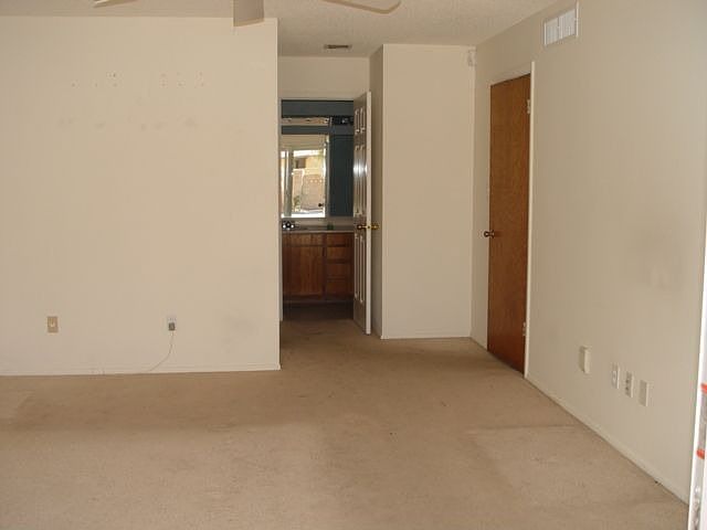 1st image of 1161 E Delano Dr