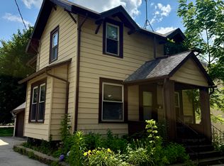 421 W College Ave, Waukesha, WI 53186