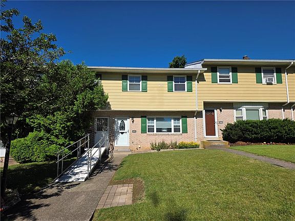 2nd image of 6210 Glen Ct