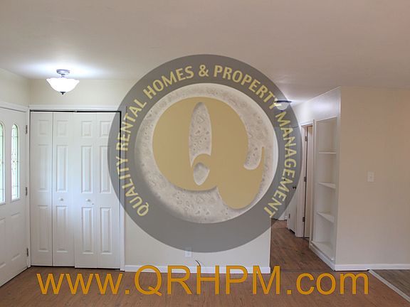 3rd image of 5331 Greenleaf Dr