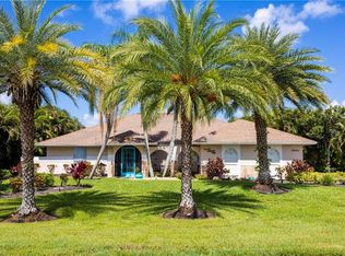 18001 Royal Tree Pkwy, Naples, FL 34114