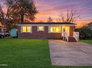 2813 4th St, Beaufort, SC 29902