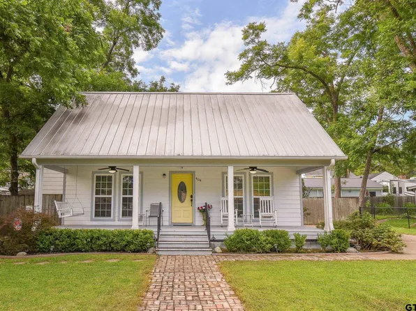 404 E Dixon St, Jefferson, TX 75657