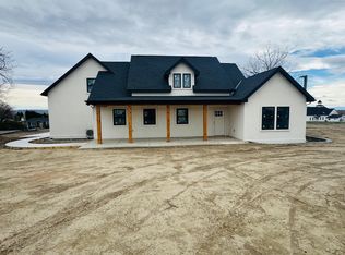 304 6th St, Zillah, WA