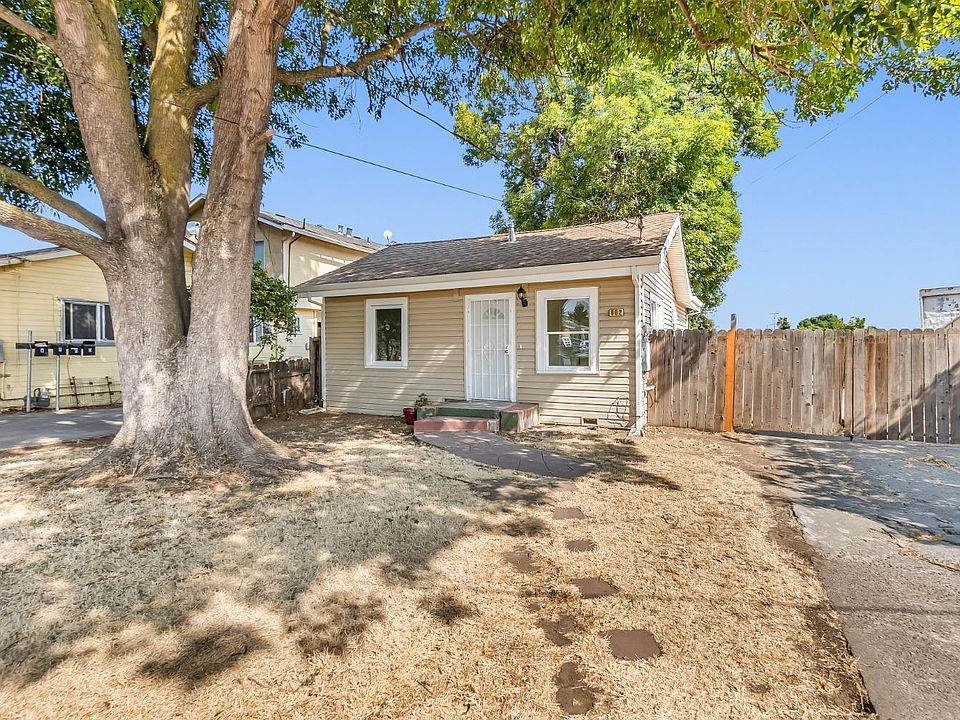 1st image of 602 W 19th St