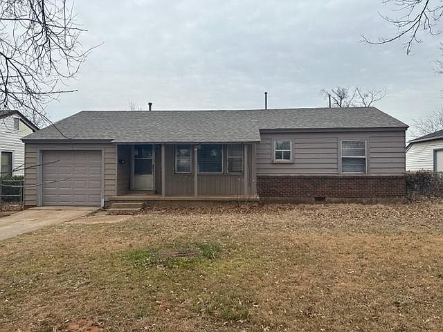 1st image of 4009 SE 24th St