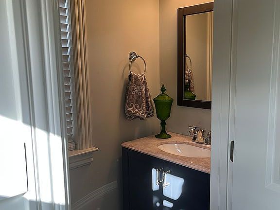 4th image of 9632 Twin Cedars Cir