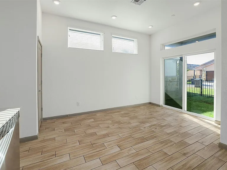 2800 Joe Dimaggio Blvd #55 — Photo 13