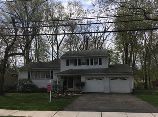 27 Conforti Ave, West Orange, NJ 07052